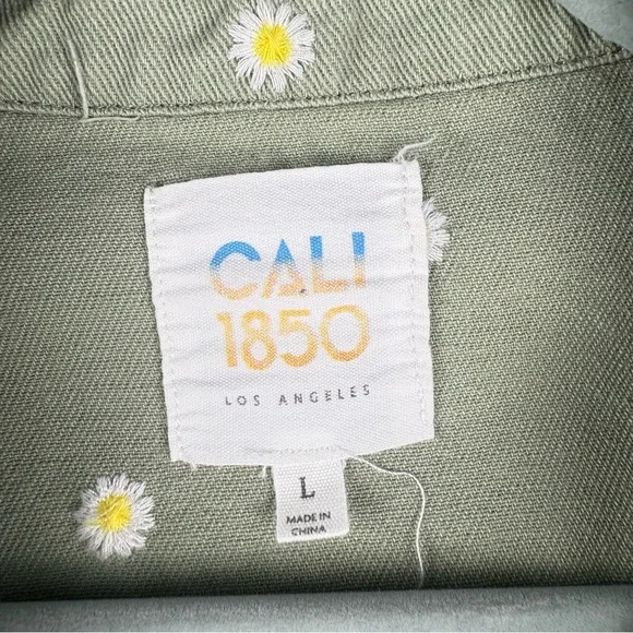 Cali 1850 Olive Green Floral Embroidered Jean Trucker Jacket Cropped Daisies L - Picture 3 of 10